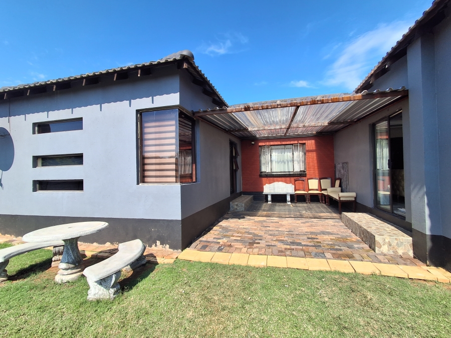 3 Bedroom Property for Sale in Stilfontein Ext 3 North West